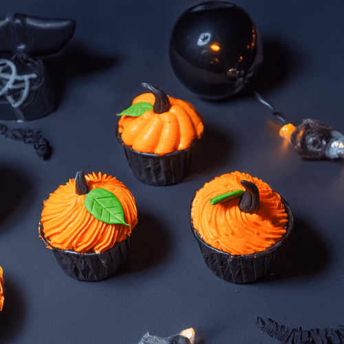 Creepy Pumpkin Cupcake - 6 pc